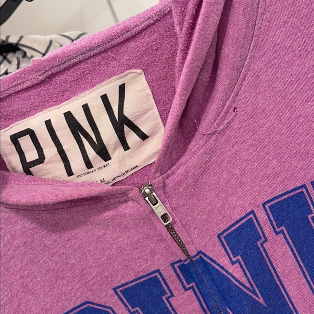 Pink sweater - Picture 2 of 2